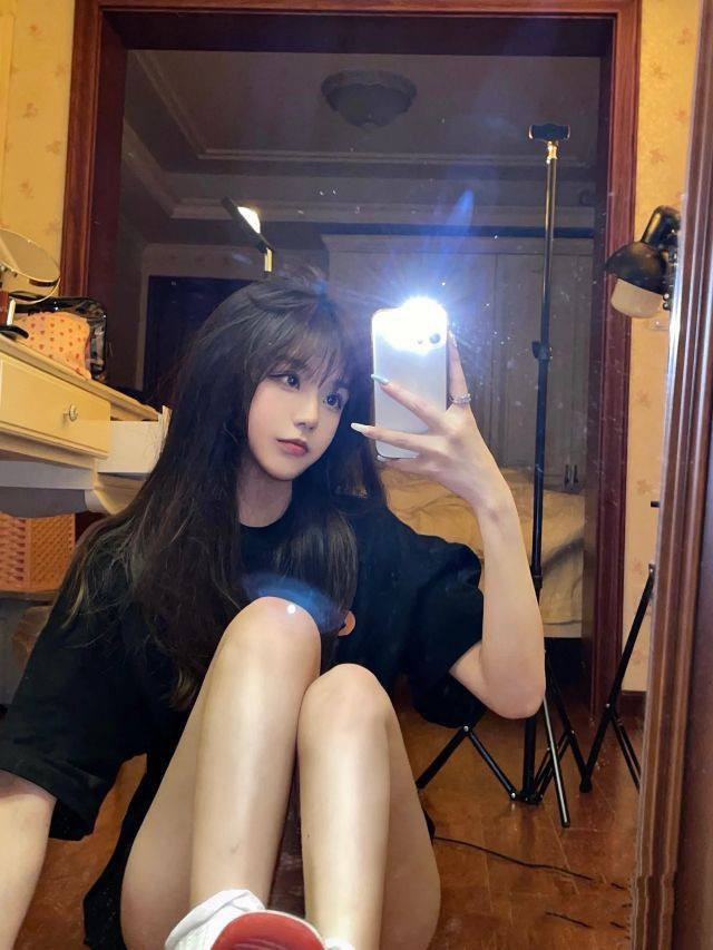 台灣正妹 瑤瑤 162cm.C+奶.46kg.21歲