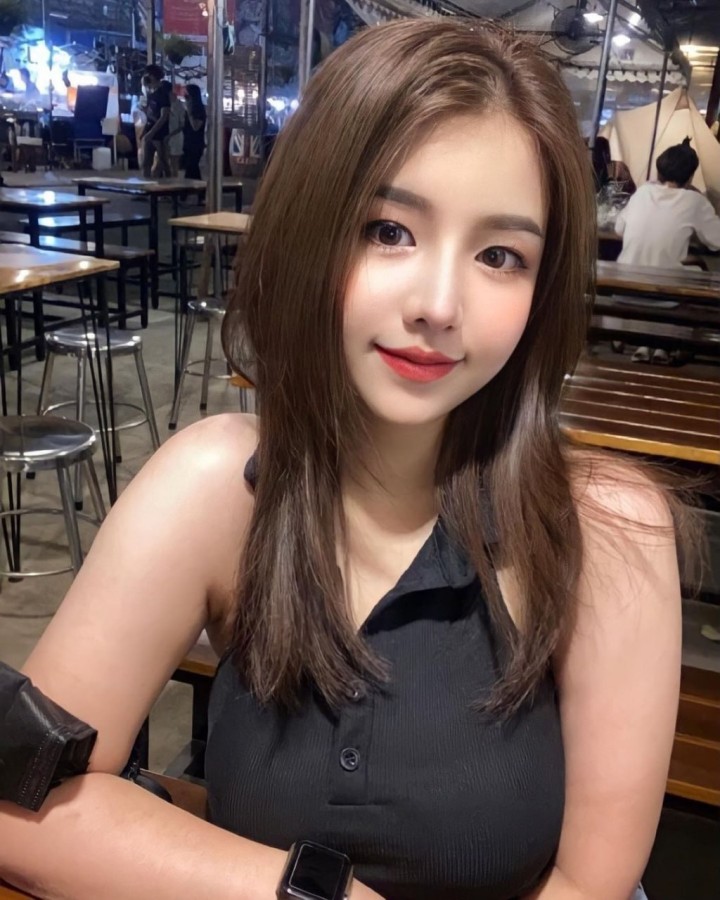 迷人小支馬 鈴鐺 163cm.E奶.47kg.25歲